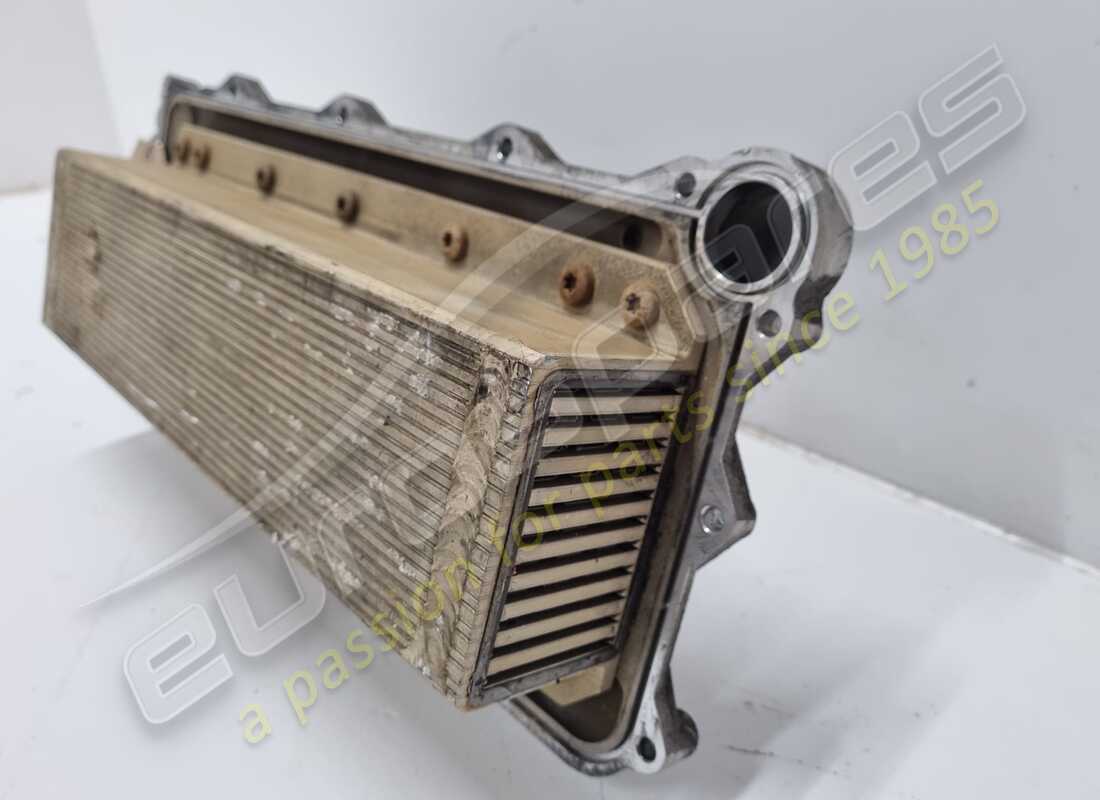 utilisé ferrari échangeur de chaleur eau/huile. numéro de pièce 267810 (4)