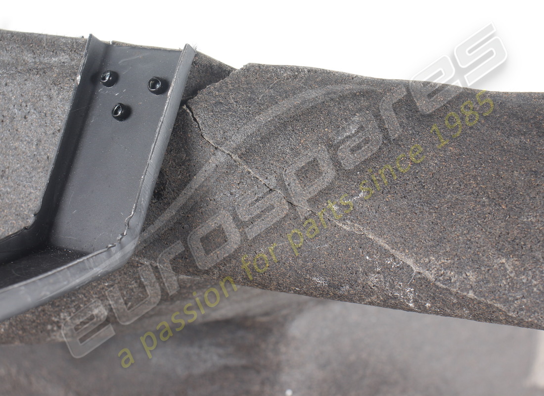 USED FERRARI CONSOLE IN BLACK CARPET. PART NUMBER 64422590 (7) used ferrari console in black carpet. part number 64422590 (7)