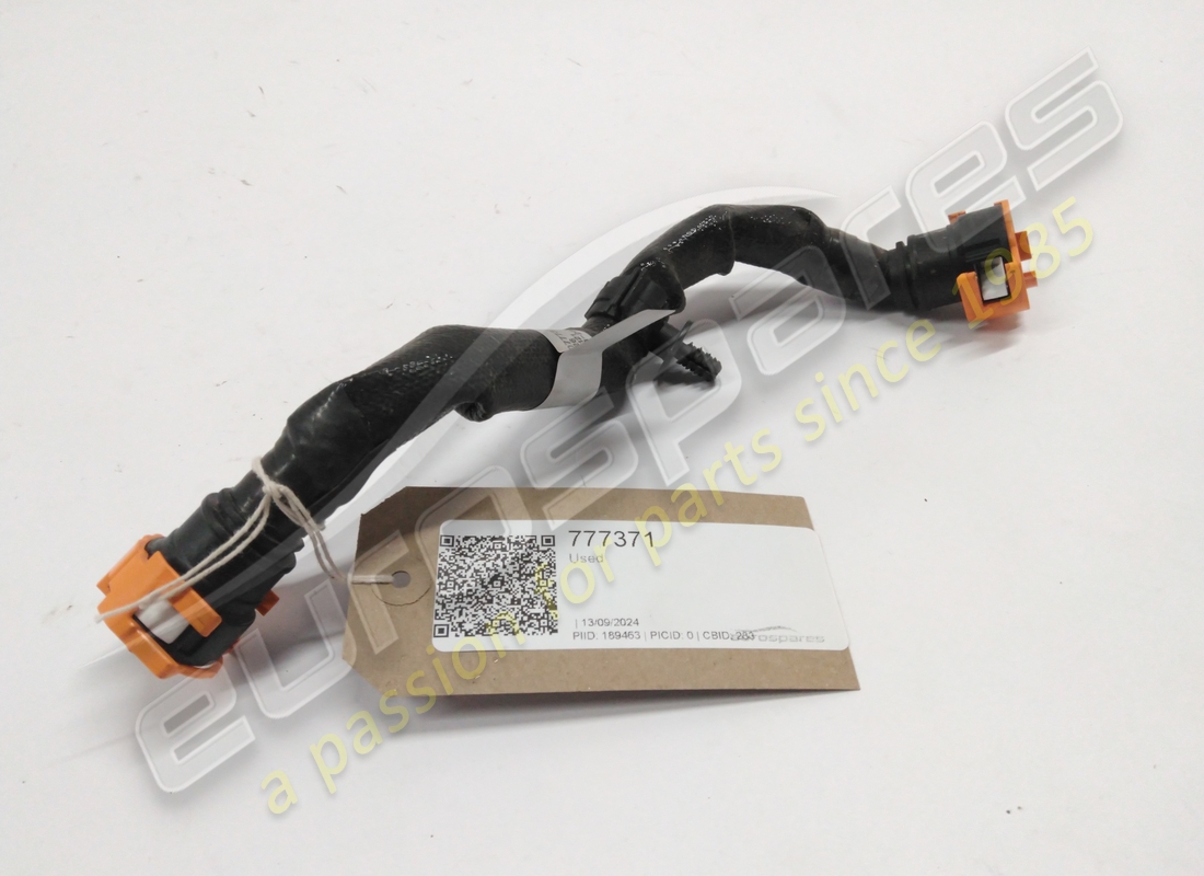 TUBE DE VALVE FTIV A CANIS D'OCCASION Ferrari. NUMÉRO DE PIÈCE 777371 (1)