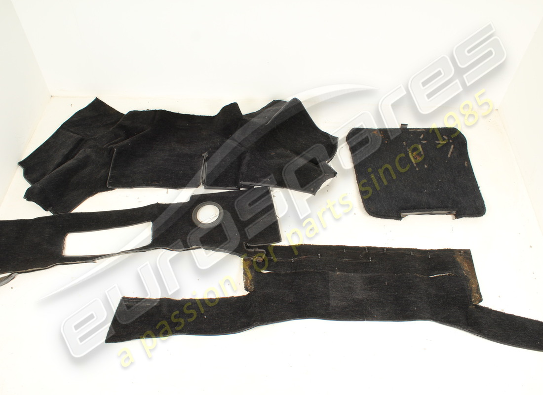 utilisé ferrari ensemble de tapis de coffre à bagages rhd noir. numéro de pièce 61571000 (3)