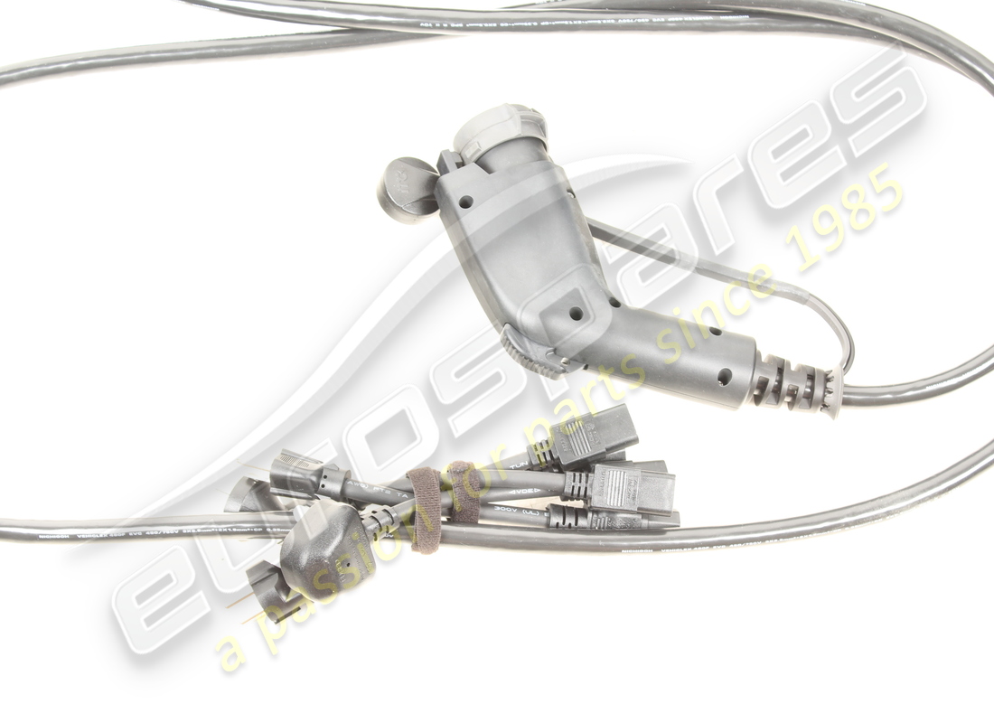 nouveau chargeur de batterie ferrari. numéro de pièce 303911 (5)