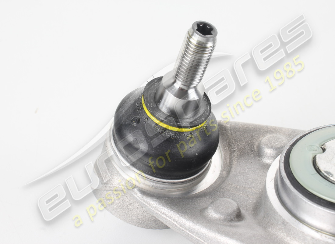 nouveau porsche wishbone. numéro de pièce 99134105306 (2)