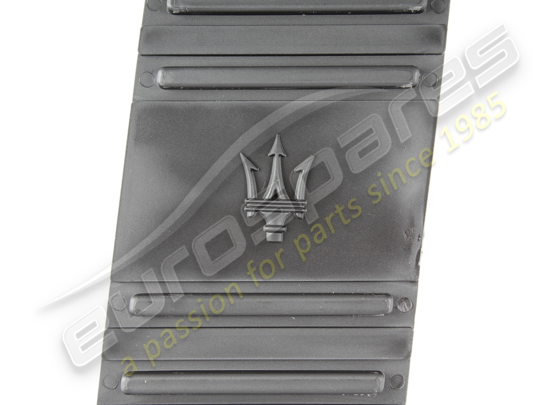 nouveau repose-pied conducteur en plastique maserati numéro de pièce 673000076 (2)