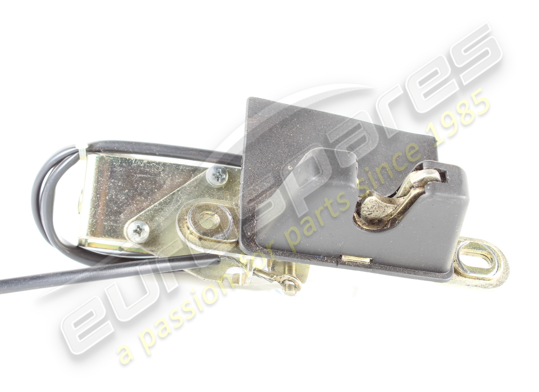 serrure de coffre à bagages d'occasion maserati. numéro de pièce 374705108 (2)