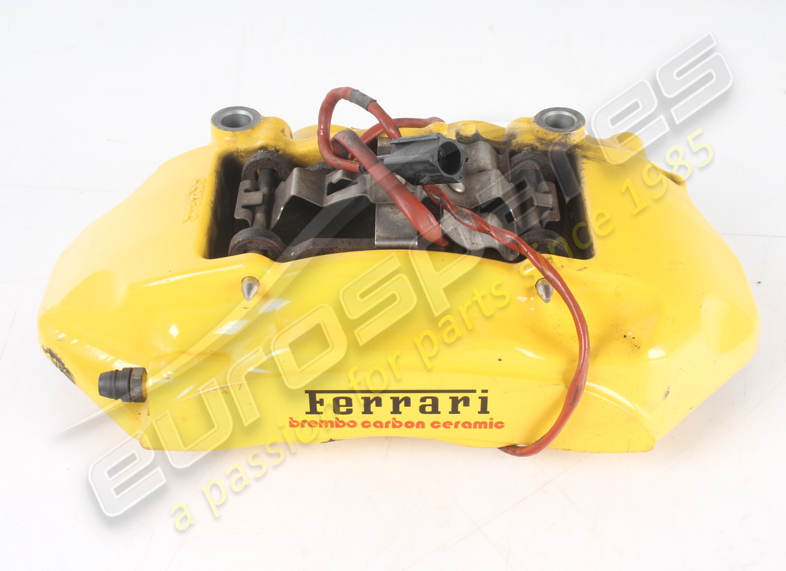 UTILISÉ Ferrari ÉTRIER ARRIÈRE DROIT AVEC PLAQUETTES. NUMÉRO DE PIÈCE 336053 (1)