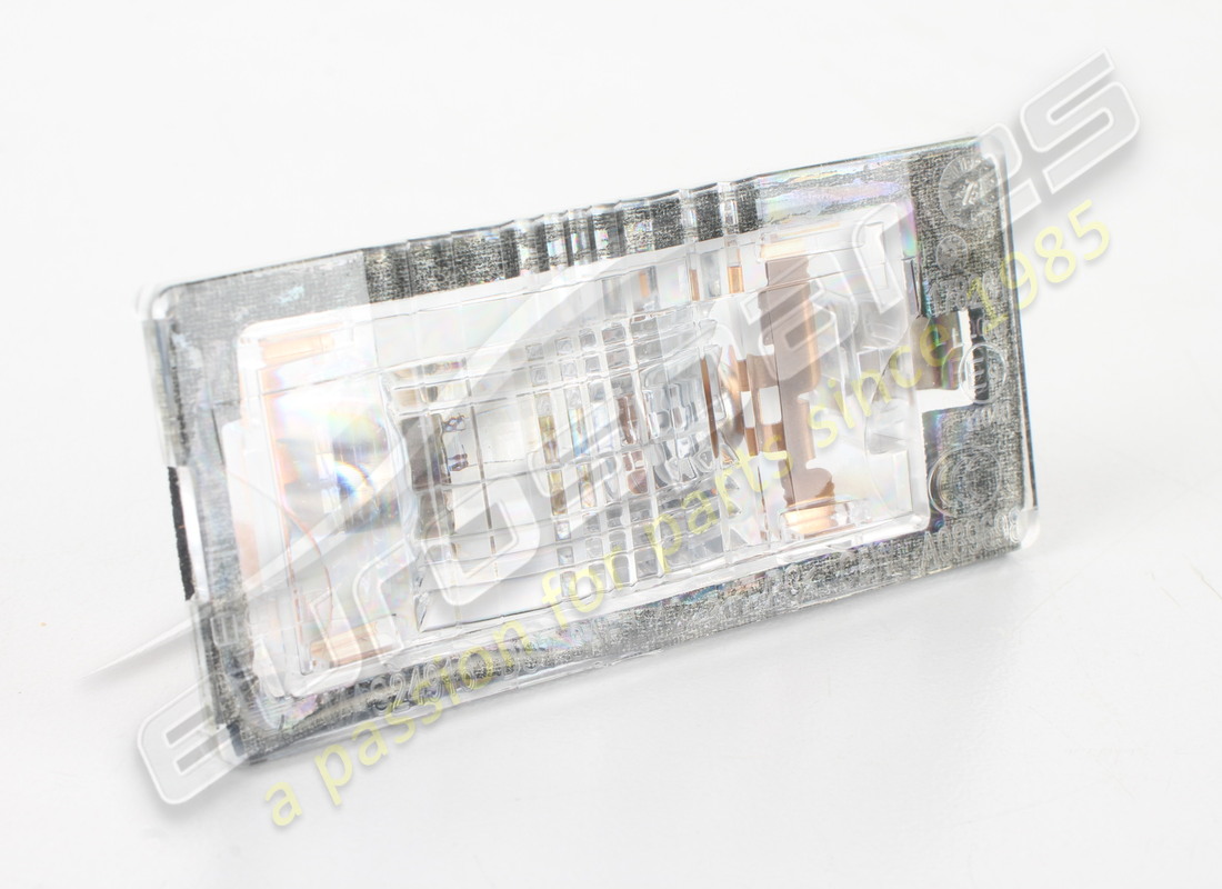 NOUVELLE PLAQUE ÉCLAIRANTE MASERATI. NUMÉRO DE PIÈCE 673000064 (1) nouvelle plaque éclairante maserati. numéro de pièce 673000064 (1)