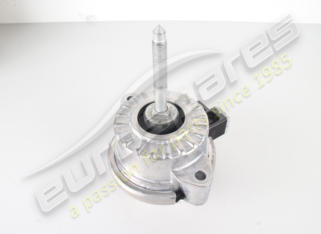 nouveau support hydraulique porsche (support moteur). référence 99137505911 (2)