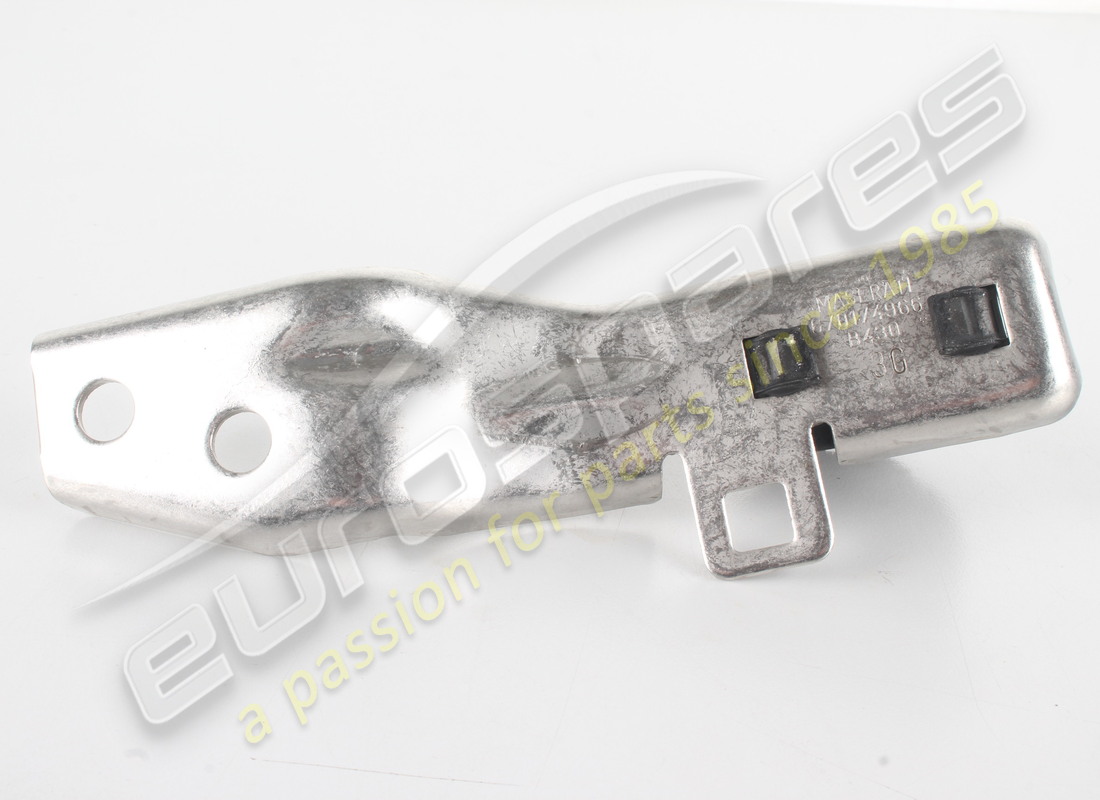 nouveau tuyau d'échappement arrière gauche maserati. numéro de pièce 670174966 (1)