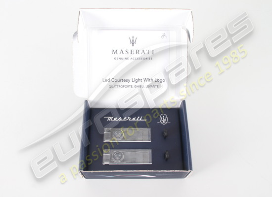 nouveau maserati kit d'éclairage de courtoisie avec logo numéro de pièce 940001126