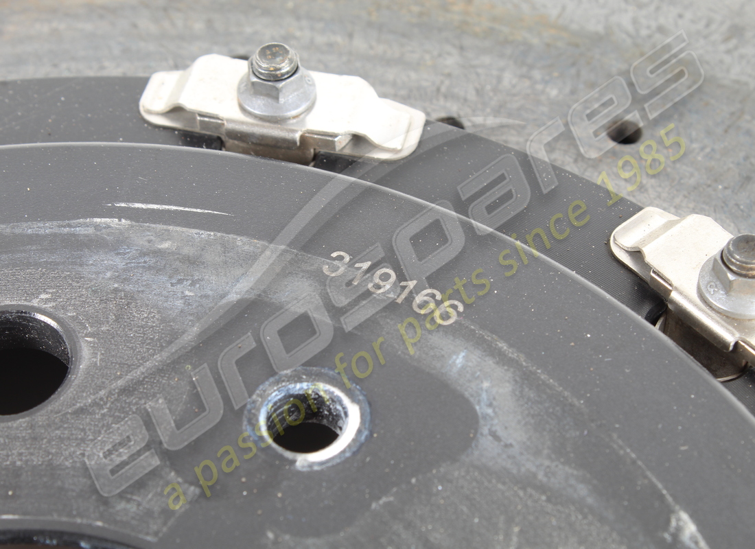 DISQUE DE FREIN ARRIÈRE UTILISÉ FERRARI. NUMÉRO DE PIÈCE 319166 (5) disque de frein arrière utilisé ferrari. numéro de pièce 319166 (5)