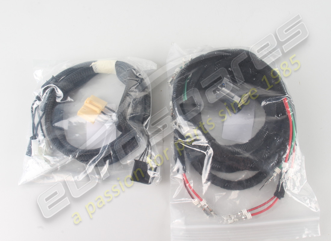 nouveau kit aston martin, harnais, réservoir f/. numéro de pièce dd433710175 (4)