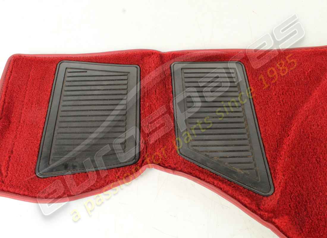 utilisé ferrari tapis avant droit numéro de pièce rhd 61144400 (3)