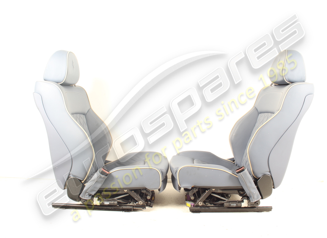 ENSEMBLE DE SIÈGES D'OCCASION FERRARI. NUMÉRO DE PIÈCE EAP1490262 (3) ensemble de sièges d'occasion ferrari. numéro de pièce eap1490262 (3)