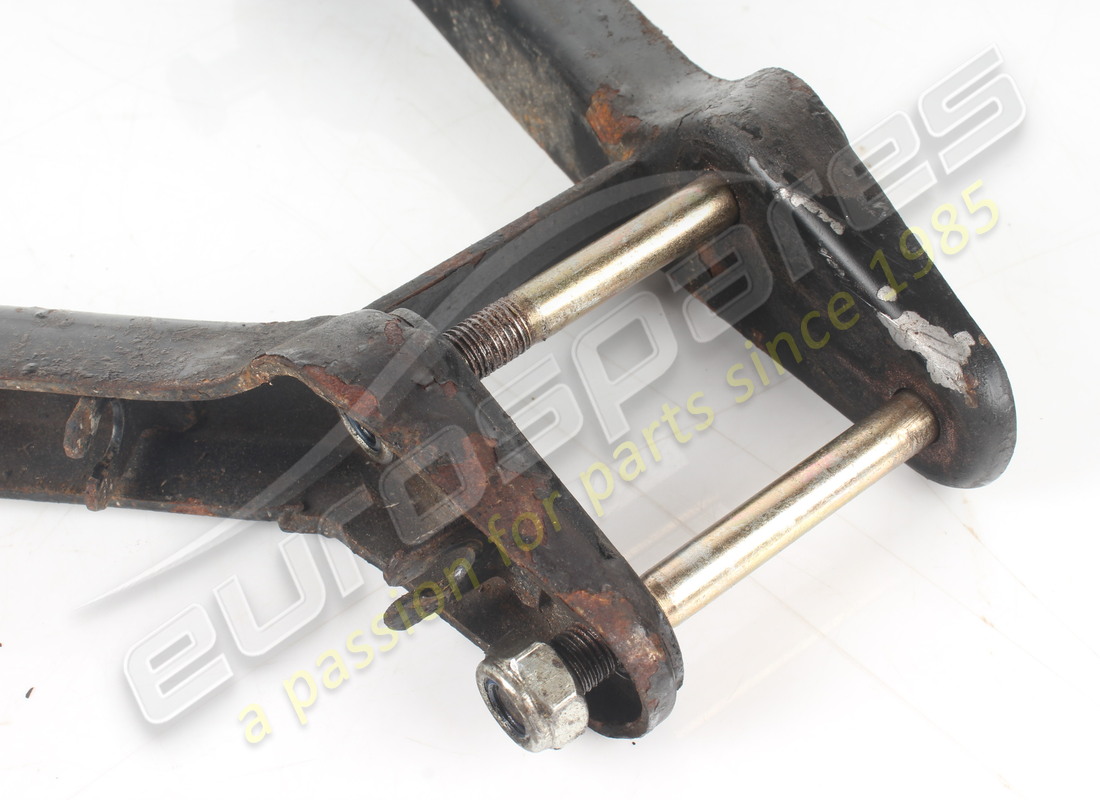 USED FERRARI RH FRONT SUSPENSION UPPER LEVER. PART NUMBER 131900 (4) used ferrari rh front suspension upper lever. part number 131900 (4)