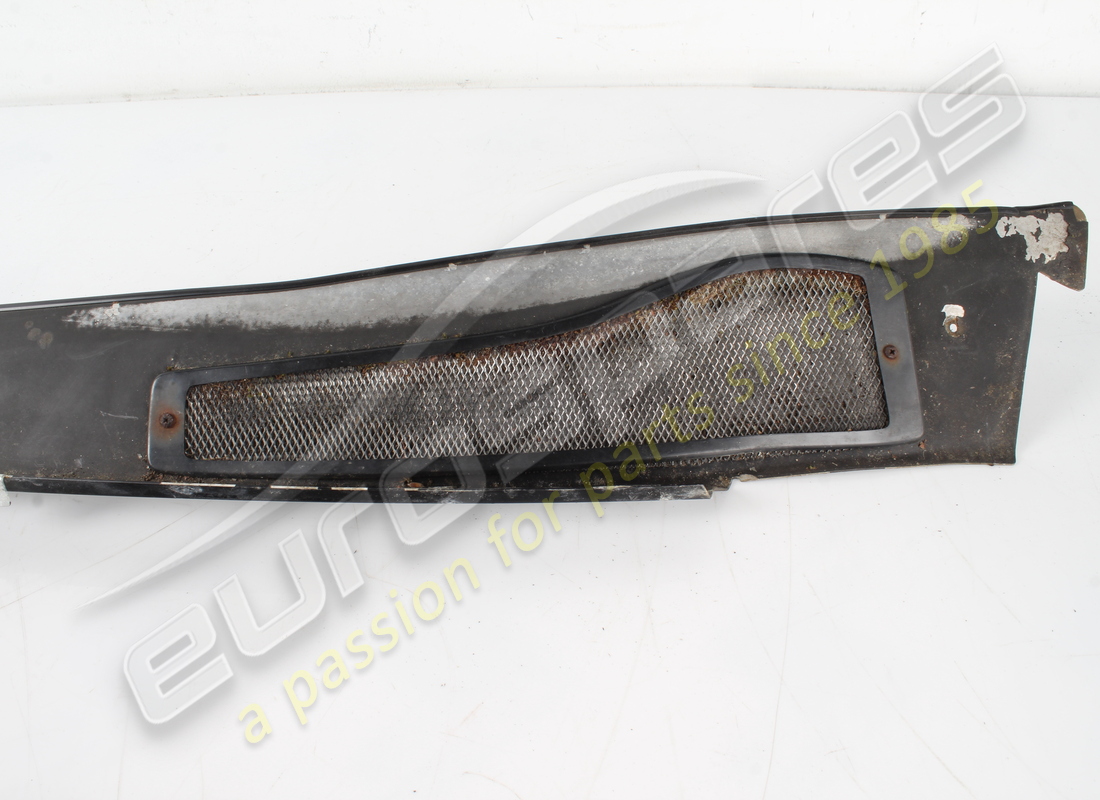 moulure extérieure gauche d'occasion ferrari pour gb/aus. numéro de pièce 65241900 (3)