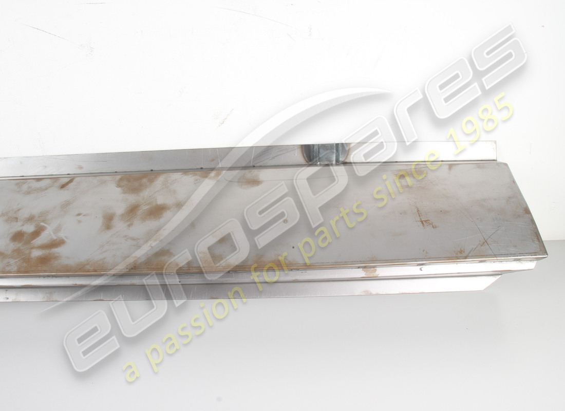 nouveau seuil de porte droit eurospares. numéro de pièce 40155905 (3)