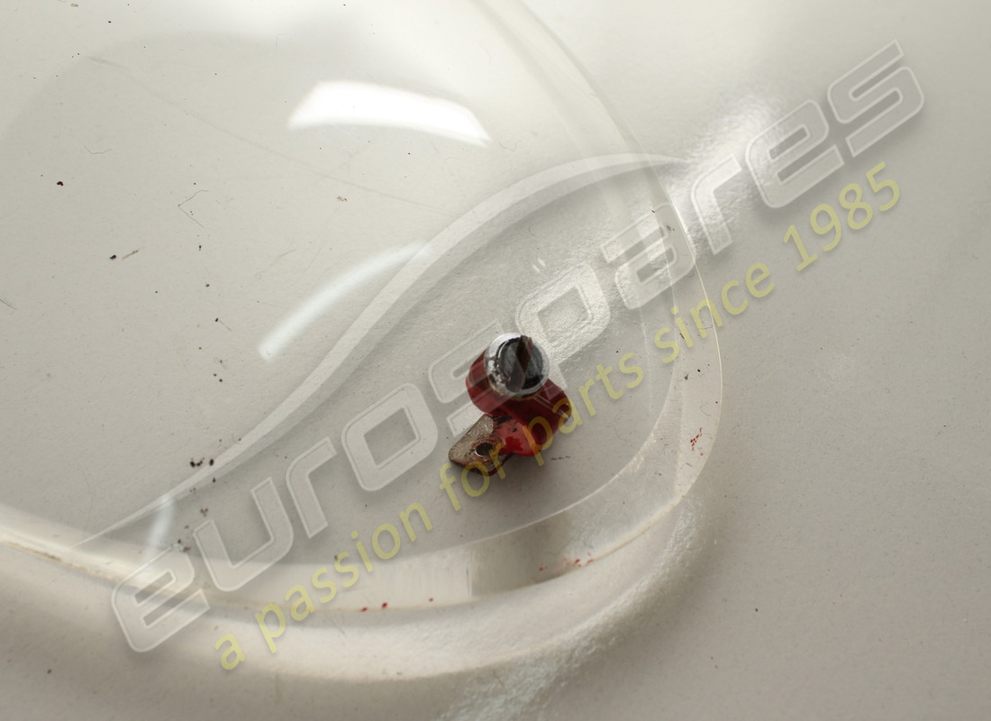 UTILISÉ EUROSPARES FERRARI 246 PAIRE DE LENTILLES DE PHARE AVANT DINO. NUMÉRO DE PIÈCE EAP1447652 (2) utilisé eurospares ferrari 246 paire de lentilles de phare avant dino. numéro de pièce eap1447652 (2)