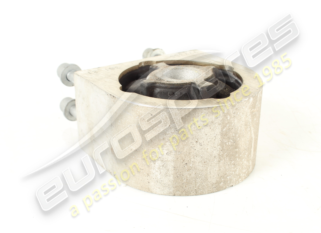 UTILISÉ FERRARI TAMPONE SUPPORTO ANTERIORE. NUMÉRO DE PIÈCE 777385 (4) utilisé ferrari tampone supporto anteriore. numéro de pièce 777385 (4)