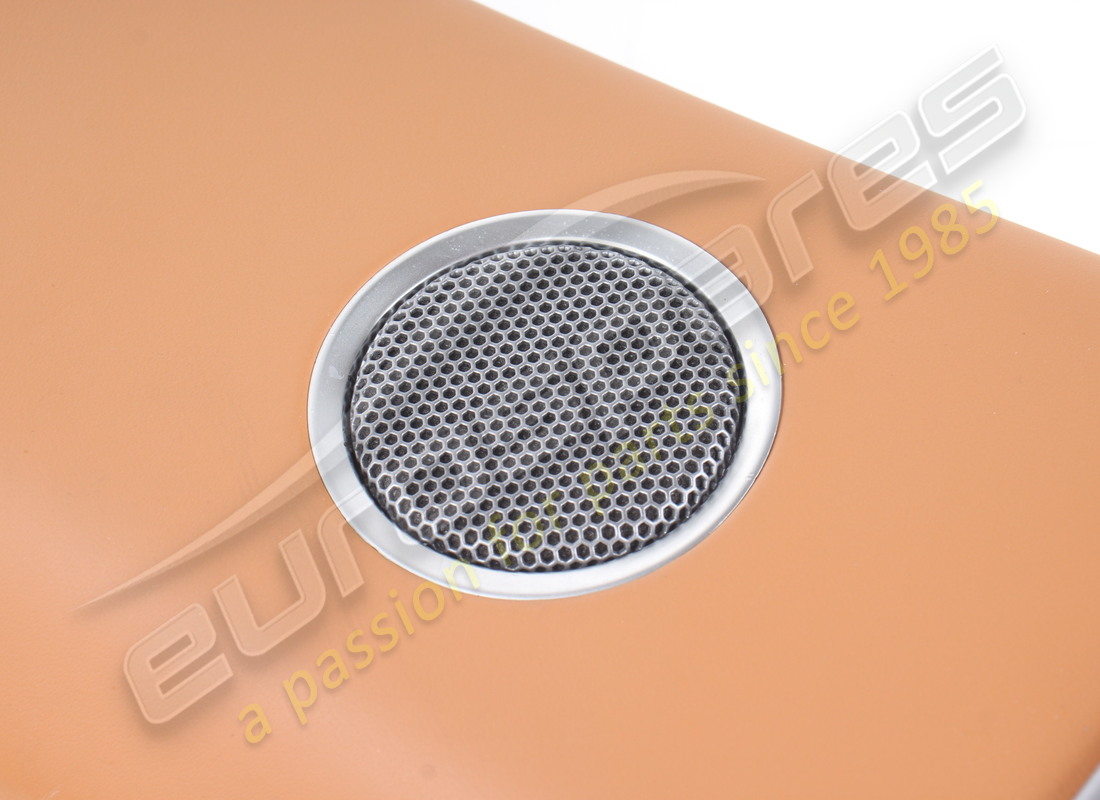 GARNITURE DE PILIER CENTRAL DROIT FERRARI UTILISÉ. NUMÉRO DE PIÈCE 88854400 (2) garniture de pilier central droit ferrari utilisé. numéro de pièce 88854400 (2)