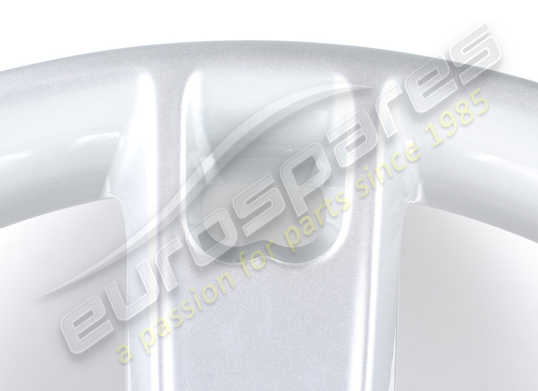 jante de roue arrière reconditionnée maserati 20 - sept rayons - argentée. référence 82381006 (3)