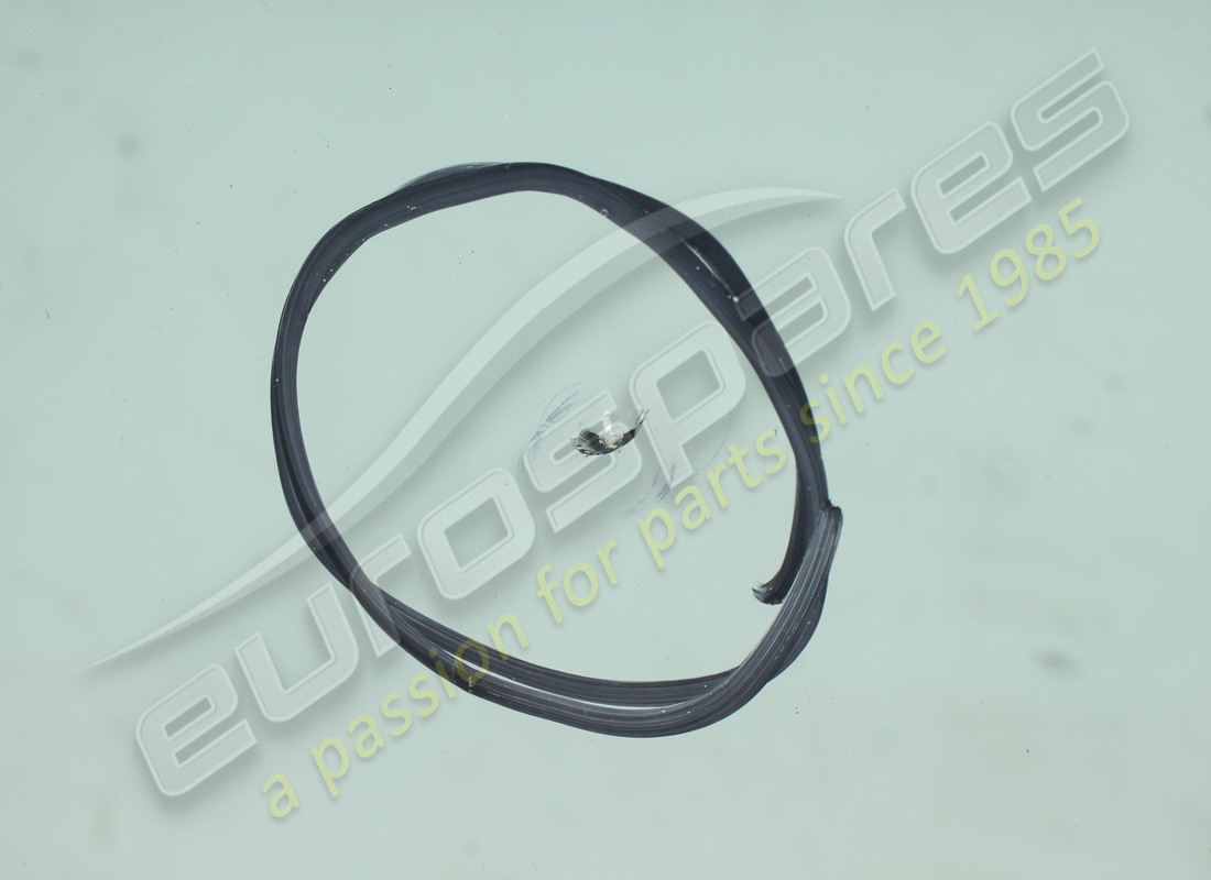 PARE-BRISE FERRARI UTILISÉ. NUMÉRO DE PIÈCE 87916600 (3) pare-brise ferrari utilisé. numéro de pièce 87916600 (3)