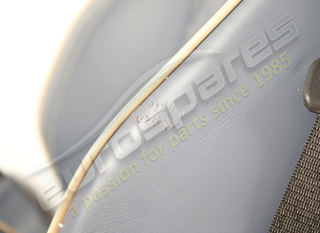 ENSEMBLE DE SIÈGES D'OCCASION FERRARI. NUMÉRO DE PIÈCE EAP1490262 (7) ensemble de sièges d'occasion ferrari. numéro de pièce eap1490262 (7)