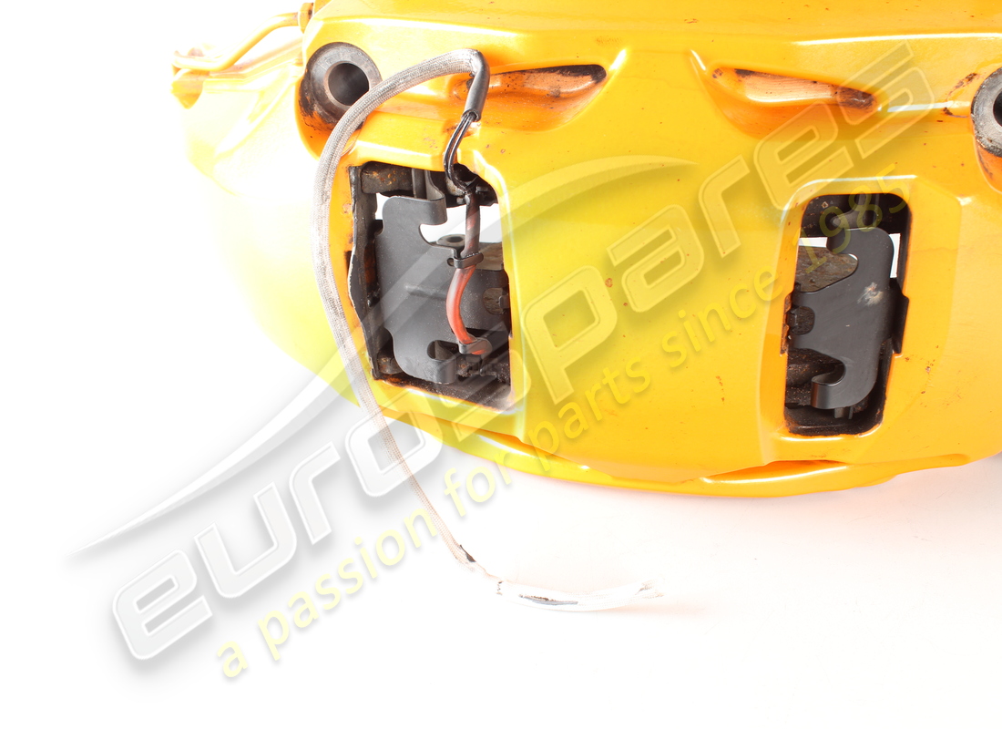 UTILISÉ LAMBORGHINI ÉTRIER DE FREIN 21 CÉRAMIQUE 10K. NUMÉRO DE PIÈCE 4M0615106KM (4) utilisé lamborghini étrier de frein 21 céramique 10k. numéro de pièce 4m0615106km (4)