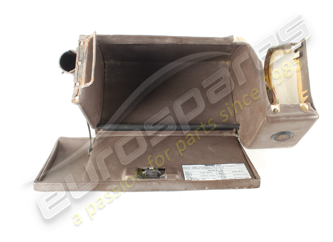 boîte à gants d'occasion ferrari avec porte. référence eap1726483 (6)