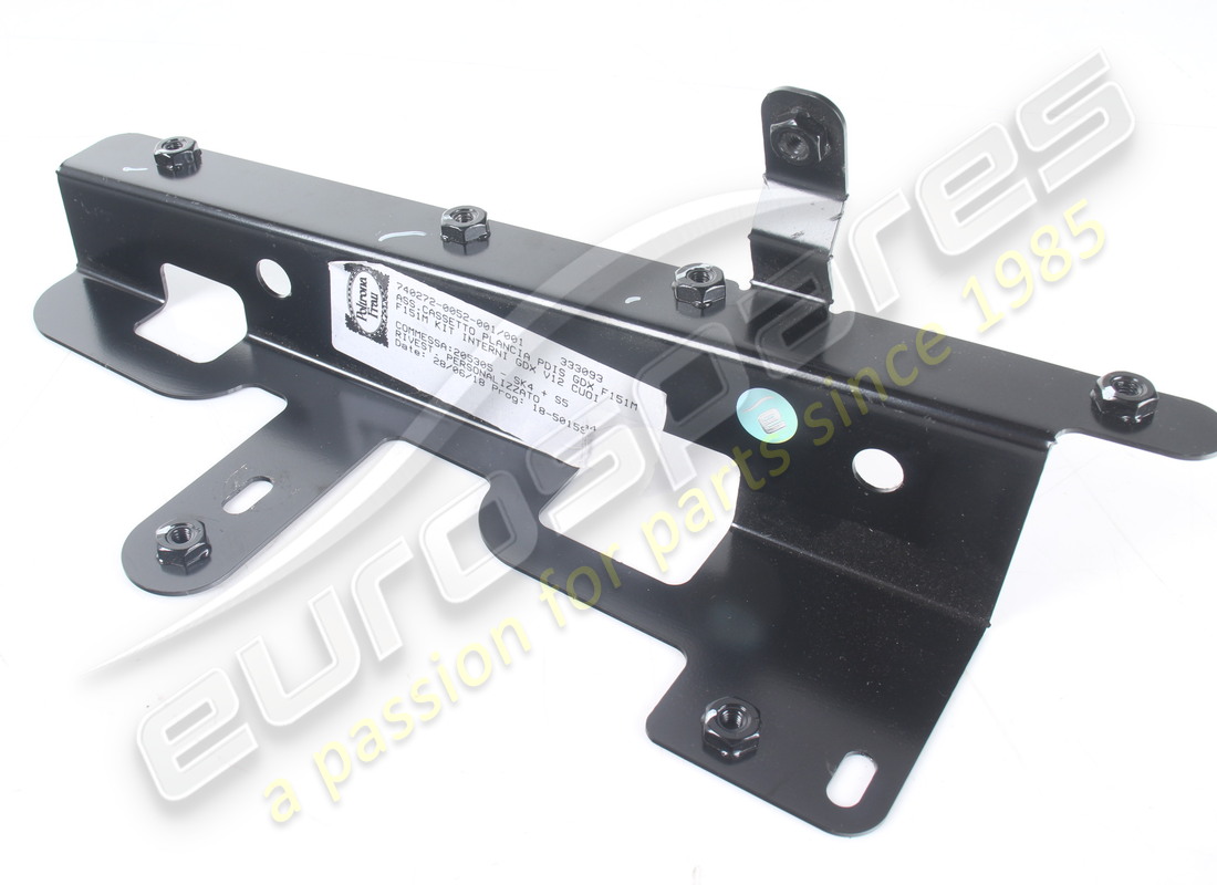 SUPPORT DE CHARNIÈRE DE BOÎTE À GANTS D'OCCASION Ferrari. NUMÉRO DE PIÈCE 88209800 (1)