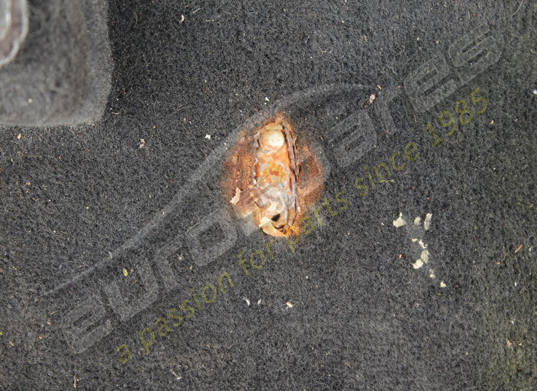 tapis noir d'occasion ferrari pour conduite à droite. numéro de pièce 65203190 (3)