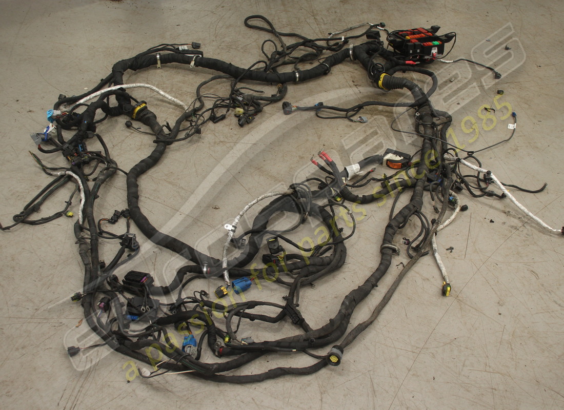 CÂBLE AVANT FERRARI ENDOMMAGÉ. NUMÉRO DE PIÈCE 786318 (1) câble avant ferrari endommagé. numéro de pièce 786318 (1)