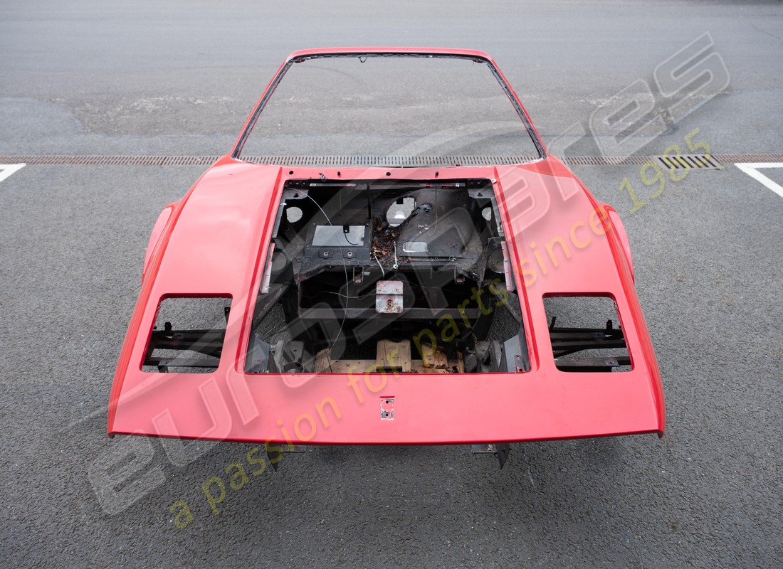 ENSEMBLE DE PANNEAU AVANT D'OCCASION Ferrari. NUMÉRO DE PIÈCE 61751200 (1)