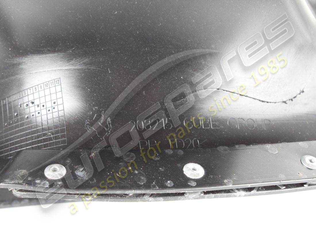 UTILISÉ FERRARI CONVOGLIATORE POSTERIORE SX. NUMÉRO DE PIÈCE 770227 (4) utilisé ferrari convogliatore posteriore sx. numéro de pièce 770227 (4)