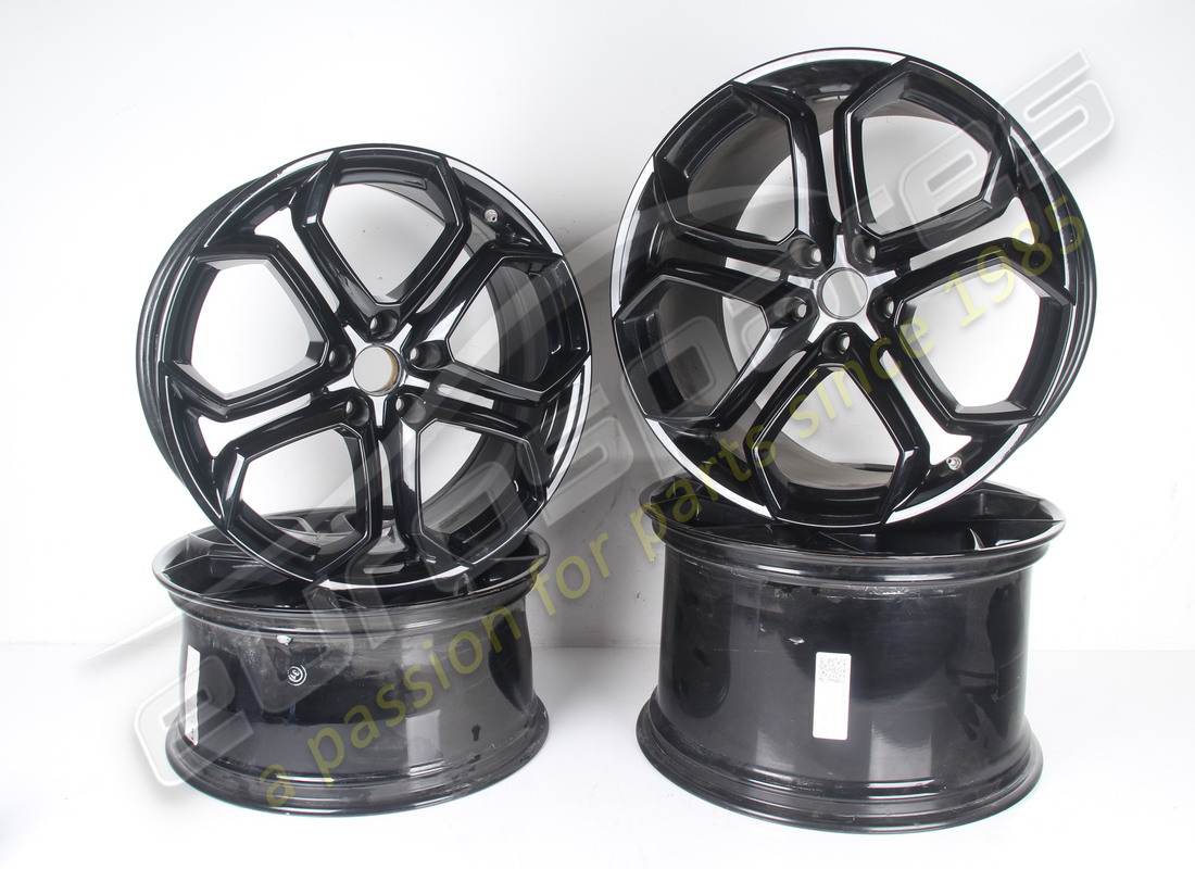 USED LAMBORGHINI IPERIONE WHEEL SET (SHINY BLACK) . PART NUMBER 0R8340007 (1)