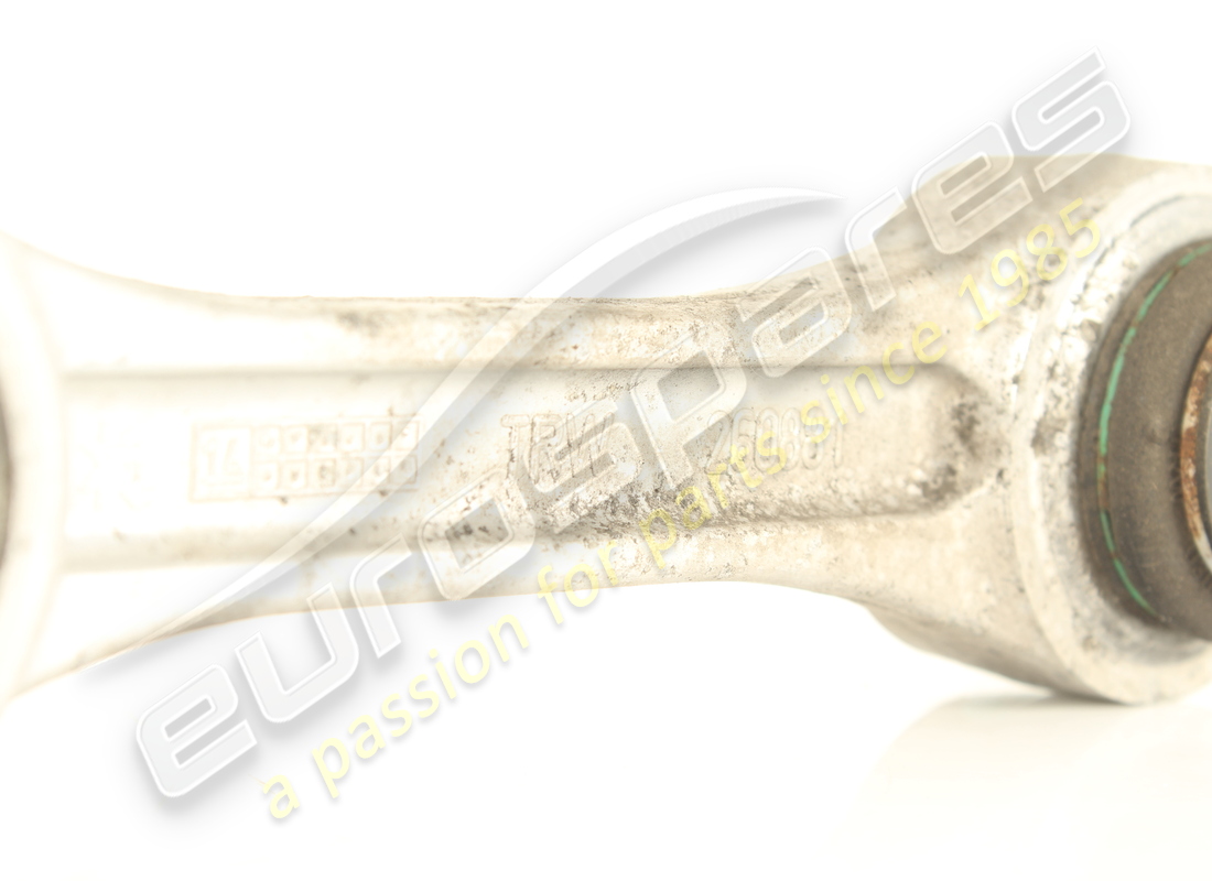 utilisé ferrari lien. numéro de pièce 259688 (2)