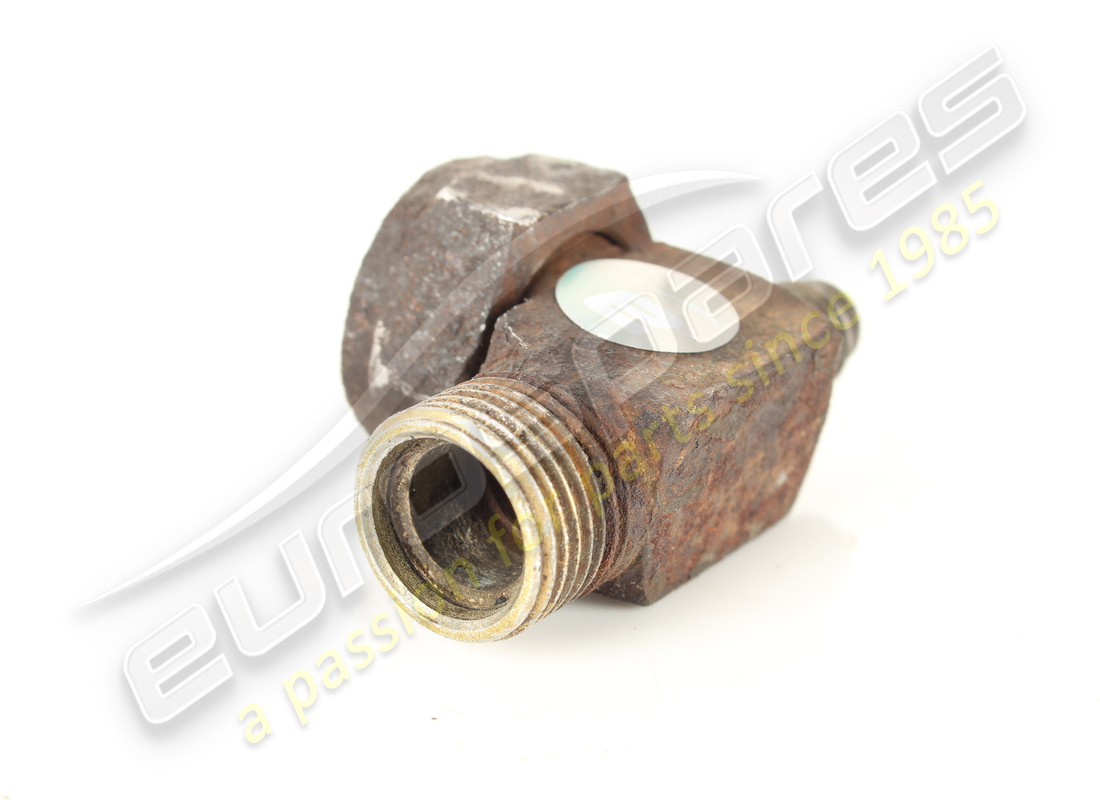 sortie de soupape de compresseur occasion ferrari. référence 124334 (1)