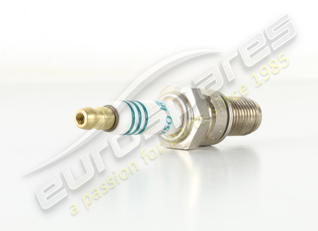 NOUVELLE BOUGIE D'ALLUMAGE DENSO. NUMÉRO DE PIÈCE 0016003036 (2) nouvelle bougie d'allumage denso. numéro de pièce 0016003036 (2)