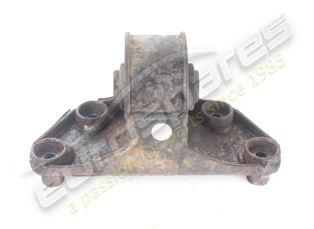 USED MASERATI DIFFERENTIAL MOUNT REAR BRAC . PART NUMBER 376200169 (1)