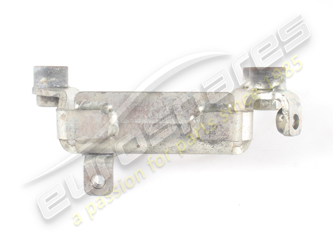 UTILISÉ FERRARI SUPPORT DE LIMITEUR DE DÉPLACEMENT DE BUSH DROIT. NUMÉRO DE PIÈCE 280020 (3) utilisé ferrari support de limiteur de déplacement de bush droit. numéro de pièce 280020 (3)