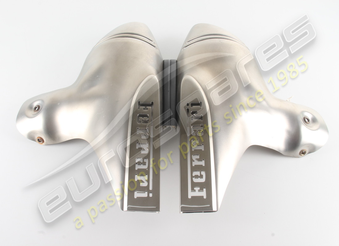 UTILISÉ Ferrari RIPARO CALORE SUPERIORE TURB . NUMÉRO DE PIÈCE 902850 (1)