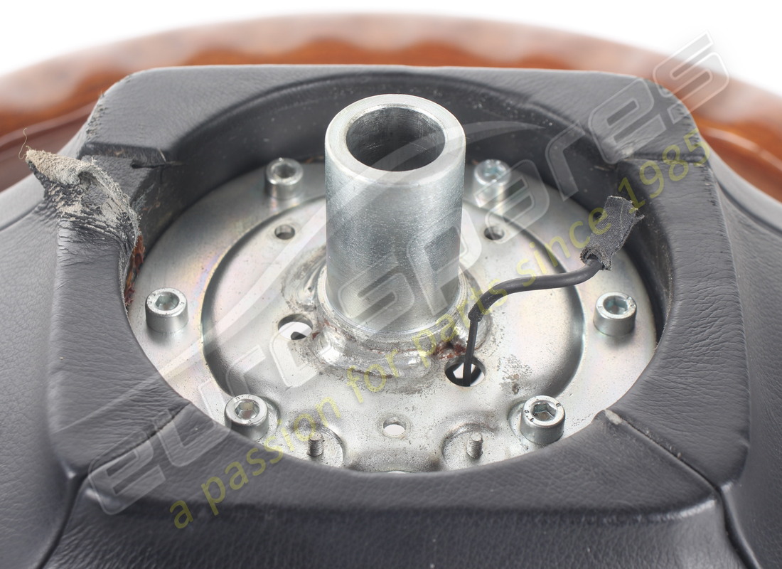 volant de maserati utilisé. numéro de pièce 377800104 (8)