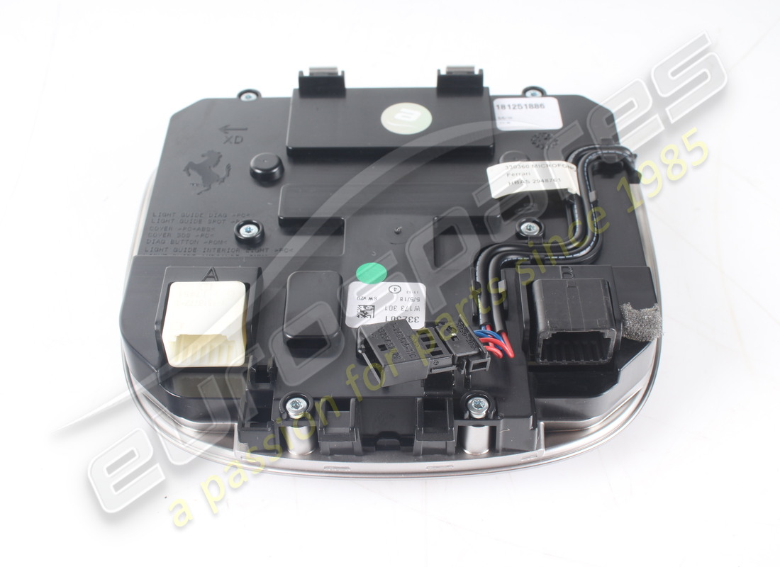 UTILISÉ FERRARI PLAFOND CENTRAL. NUMÉRO DE PIÈCE 332301 (6) utilisé ferrari plafond central. numéro de pièce 332301 (6)