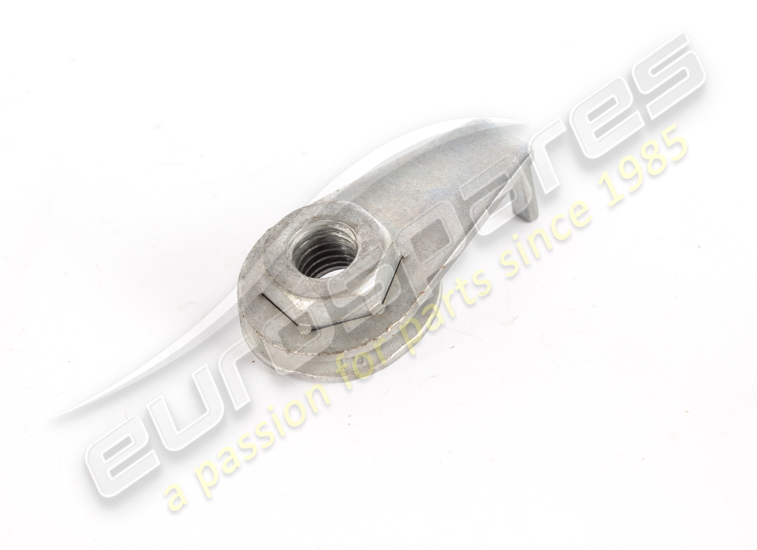 écrou spécial d'occasion maserati. numéro de pièce 675001680 (2)