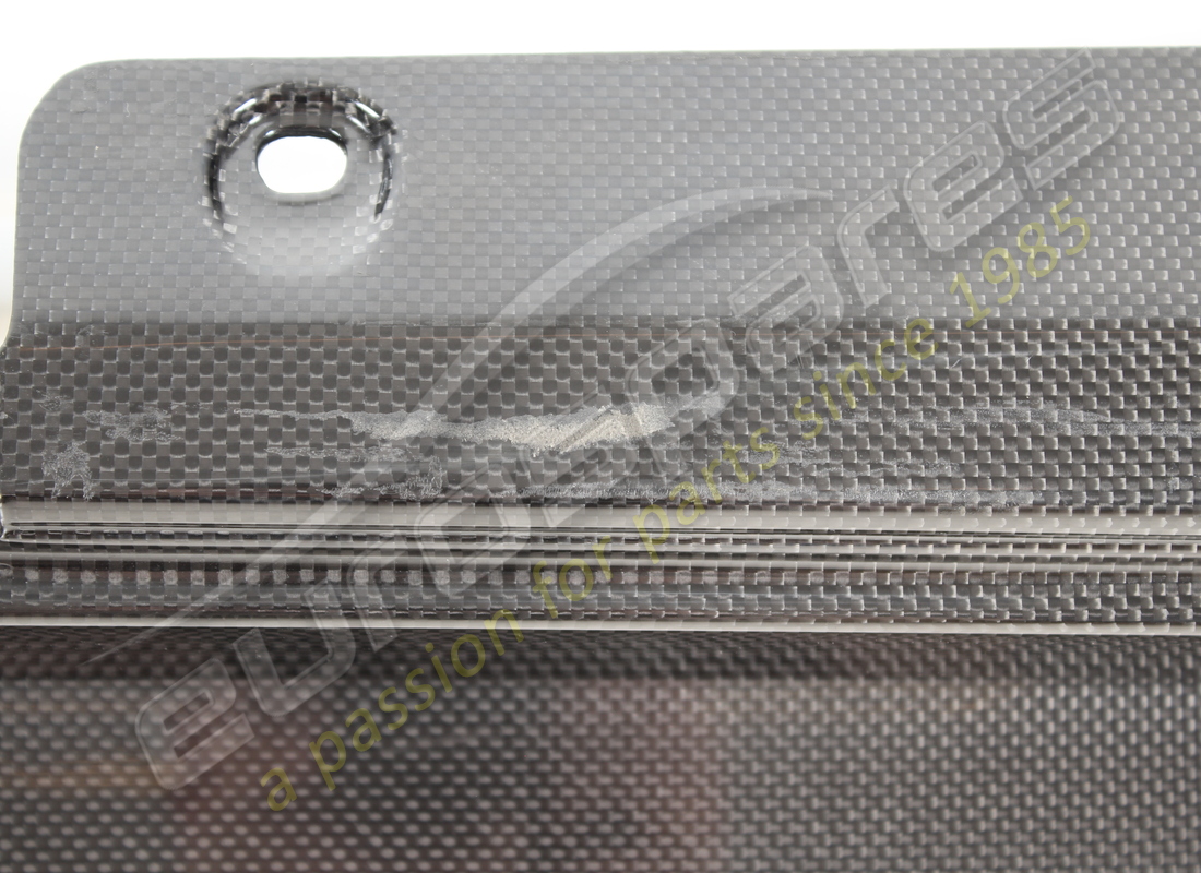 kit de jupes latérales sous portes neuf ferrari fibre de carbone. numéro de pièce 70001952 (6)