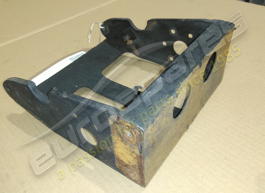 PANNEAU DE MONTAGE DE PHARE DROIT Ferrari UTILISÉ. NUMÉRO DE PIÈCE 40238107 (1)