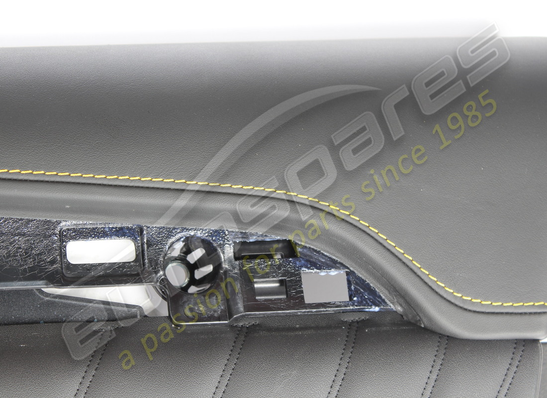 ensemble de panneau de porte avant droit d'occasion maserati. numéro de pièce 670225866 (3)