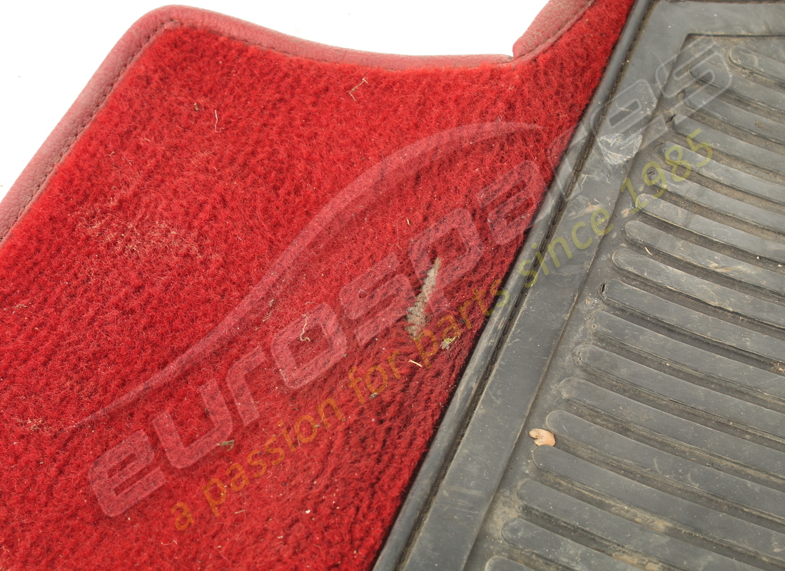 utilisé ferrari tapis avant gauche rhd numéro de pièce 61144200 (2)