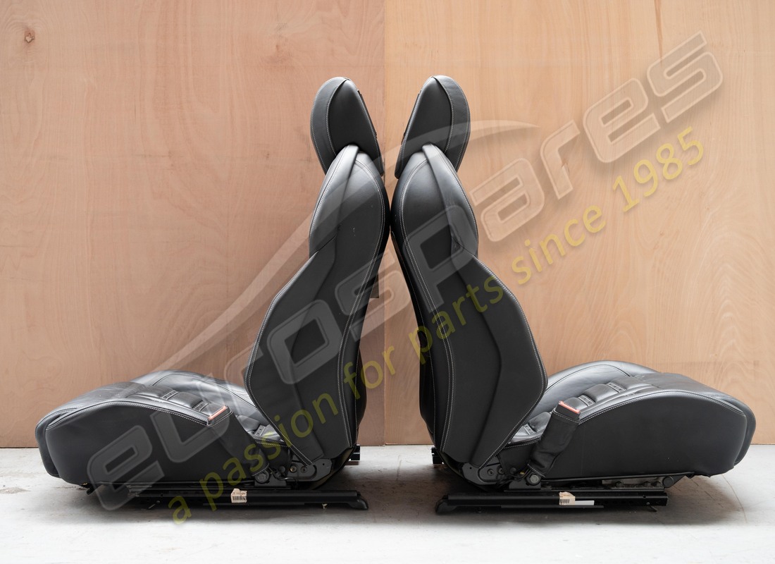 ENSEMBLE DE SIÈGES COMPLET D'OCCASION FERRARI. NUMÉRO DE PIÈCE EAP1558688 (21) ensemble de sièges complet d'occasion ferrari. numéro de pièce eap1558688 (21)