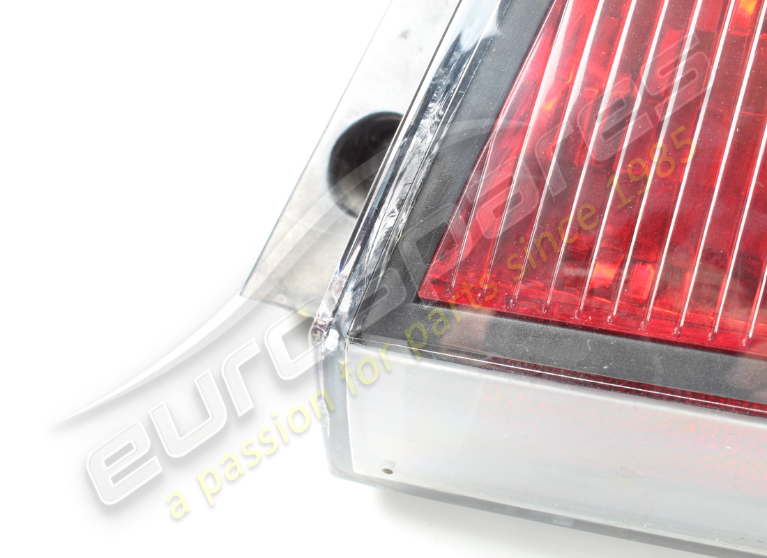 feu arrière utilisé lamborghini. numéro de pièce 410945096a (2)