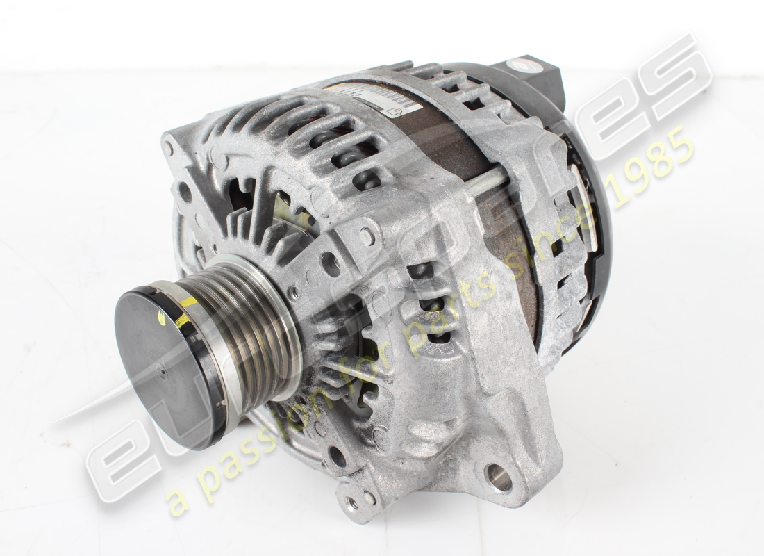 utilisé ferrari alternateur. numéro de pièce 321207 (1)